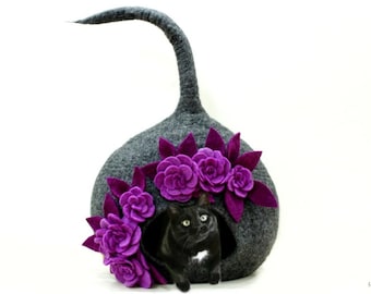 Felted Handmade Pod Dark Grey Cat Cave - Cozy Flower Cat Bed - Felt Cat House - Pet Bedding - Modern Cat Cave -  Wool Cat Cave