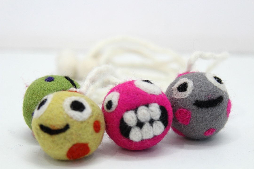 4 Pieces Felt Cat Ball Cat Toys Felt Cat Balls Dog Toy Etsy