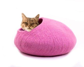 Pink Felted Cat Furniture - Woolen Pet Bedding - Gift for Your Cat - Natural Material