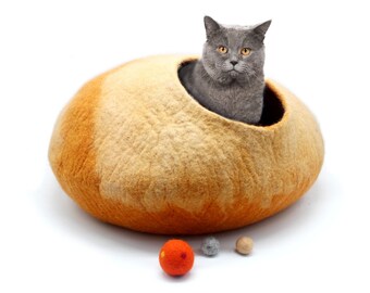 Tangerine Cat Cocoon In Round| Hand Felted Wool Cat House Using 100% Pure Sheep Wool| Durable And Spacious Pet Bed| Gifts For Pet Lover