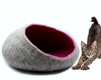 Wide opening Felted Cat Cave- Cat Furniture - Handmade Cat Cave - Cozy Cat House - Ideal Cat Lover Gift