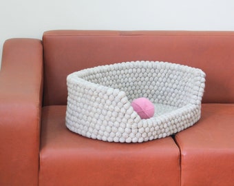 Cesto ovale per cani in feltro grigio accogliente - Cuccia moderna in feltro per animali domestici - Sdraio morbida per animali domestici - Cesto per cani intrecciato a mano