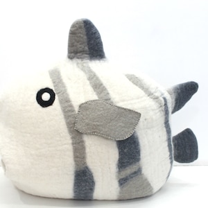 Felt Cat Cave - Fish Cat Cave Large - Beautiful Kitty Bed - Natural Wool Pet Bed - Handmade Kitty House from Nepal