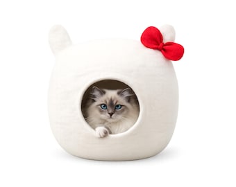 Cute White Handmade Felt Wool Cat Bed From Pure Wool- Gift For Your Cat