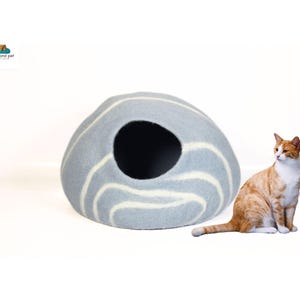 100% Pure Wool Felt Cat Cave - Handmade Wool Cat House - Warm Kitty House- Perfect For All Searsons- Eco-Friendly, And Non-Toxic