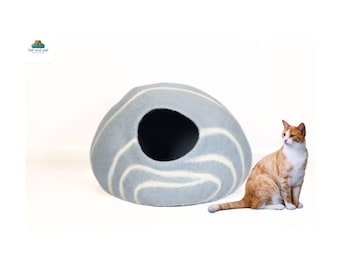 100% Pure Wool Felt Cat Cave - Handmade Wool Cat House - Warm Kitty House- Perfect For All Searsons- Eco-Friendly, And Non-Toxic