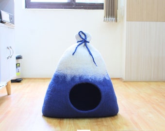 Luxurious Felt Cat Cave - Blue And White Felt Cat House - Handmade Wool Cat Cave - 100% Pure Wool Cave - Pet-friendly Cat Cave - Gift