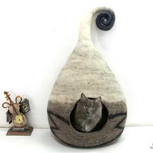 Handmade Wool Cat Cave- Cozy Cat House- Kitty Basket- Felt Cat Bed- Pet Bedding- Wool Pet House - Pet Furniture