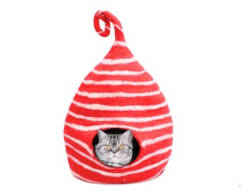 Choose Your Own Design - Modern Stripes Cat Cave - Felt Dome Pet Bed - Sustainable Bed - Felt Cat Basket  - Cozy Pet Couch