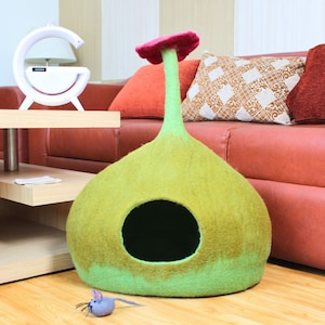 Flower Top Felted Cat Cave In Dual Shade| Hand Felted Cat House| Wool House Made Of Pure Wool| Soft And Warm Felted Hideaway| Cat Dome|