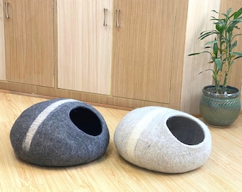 Handmade Gray Felt Cat Cave - Wool Cat House in Natural Grey Colors- Modern Pet Furniture- Ideal Gift For Pet Lover