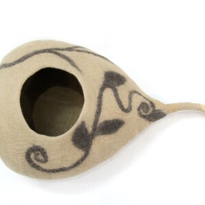 handmade cat bed, wicker catcave, wooly cat caves