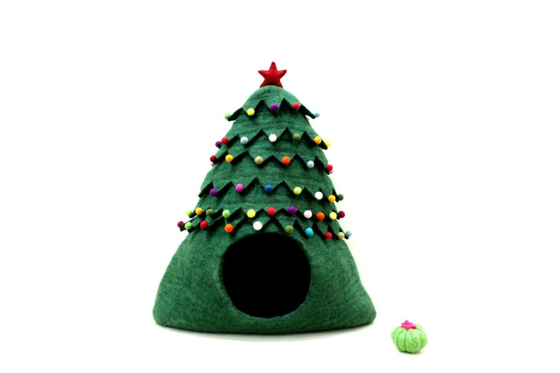 felt Christmas tree design cat cave, christmas design, catcaves for winter, cat caves for christmas, handmade cat caves , made from wool, handmade in nepal, felted wool cat bed, cave for cats, wooly cave cat bed, meowfia cat bed plush cat cave, small