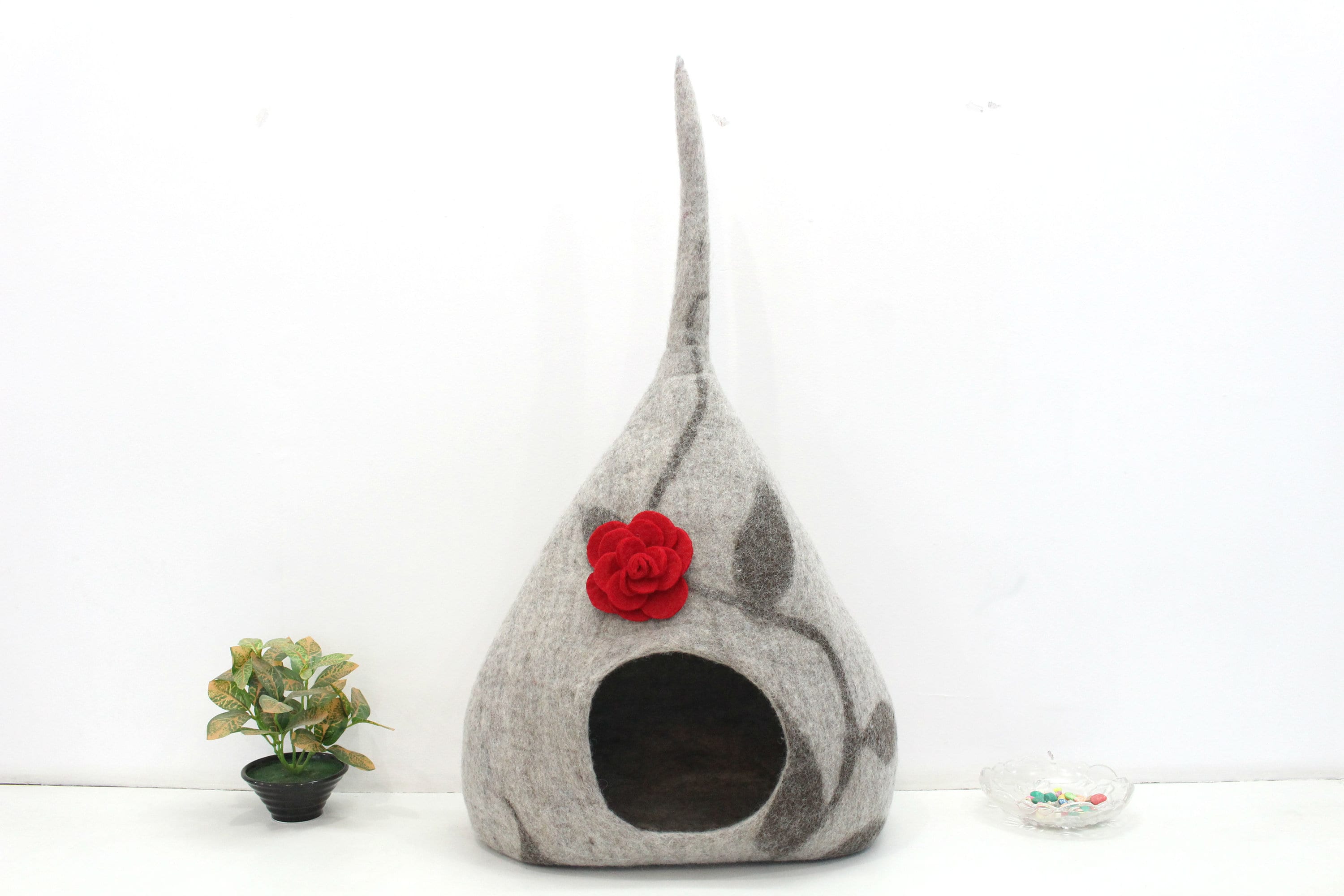 Grotte Pour Chat En Laine Feutrée - Lit Design Animal De Compagnie Avec Fleur