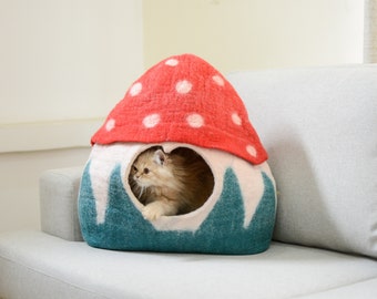 Felt Mushroom Cat Cave -  Modern Pet Bedding- Wool Cat Bed - Handmade Cat Cave - Free Shipping