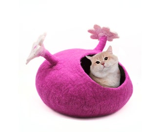 Floral Eco-friendly Cat Bed| Handmade Wool Cat Bed: Perfect Comfort for Kitties| Safe, Durable, and Warm Spot for Feline