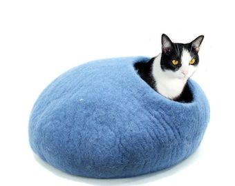 Handmade Wool Cat Bed – Bluish Stone, Cozy Cat Cave