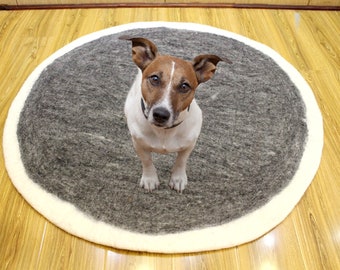 Felted Wool Dog Sleeping Mat, Cozy Pet Bed, Eco-Friendly Lounger