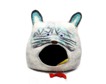 Handmade Wool Cat Bed - Felt Cat House- Large Cats Cave- Ideal Gift For Pet Lovers