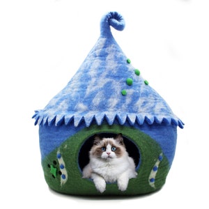 Wool Felted Cat House - Unique Design Tie-Dye Pet Bed - 100% Natural Wool - Fur Haven