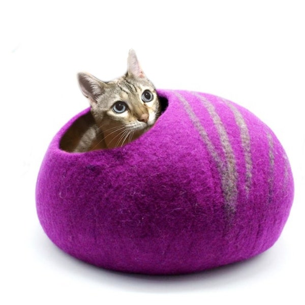 Wool Felted Purple Cat Cave - Kitty Nest Warmer - Felt Cat Cocoon - Pet Bed - Cozy Cat House - Pet Lovers Gift