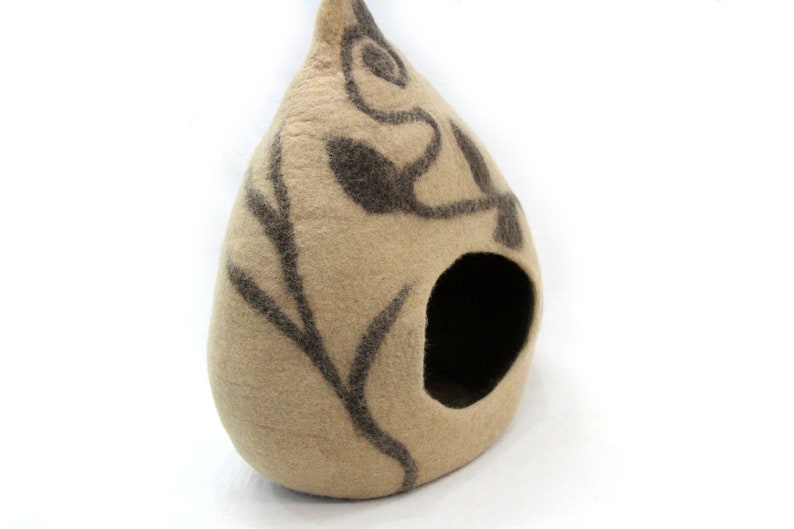 Cat Bed Cave House Cocoon-Felted Cat House-SmallBaby Dog House-Wool Pet Bedding-Felt Cat Nap from Nepal-FREE SHIPPING