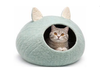 Fade Green Felted Cat Cave In Round| Pet Bed Soft And Sustainable - Hand-Felted Cat Cocoon For Your Beloved Cat