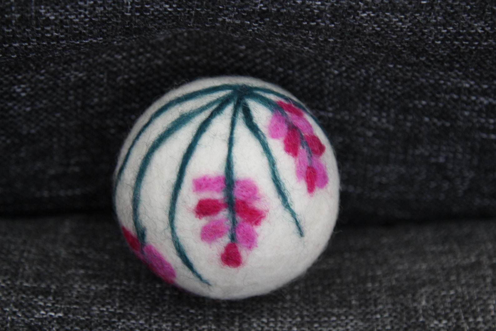 4 Pieces 5cm Cat Toysfelt Cat Ballsdog Toywool Ballball Etsy