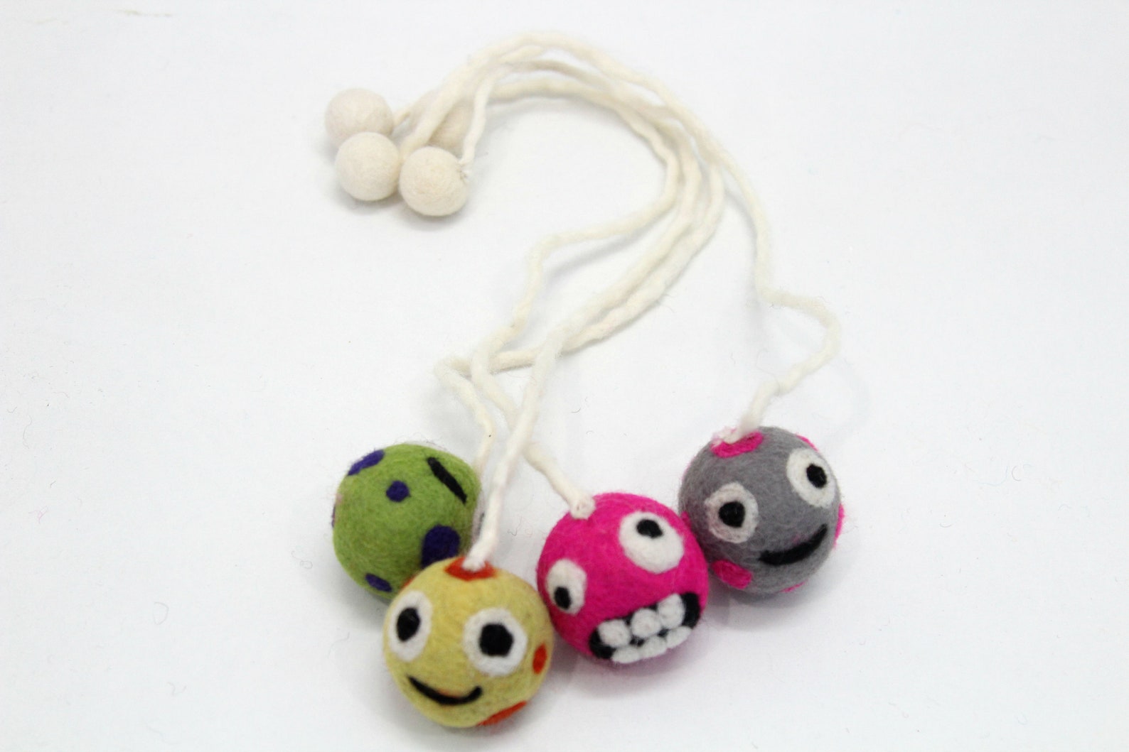 4 Pieces Felt Cat Ball Cat Toysfelt Cat Ballsdog Toywool Etsy