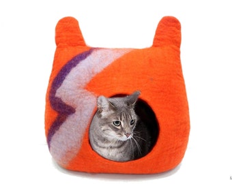 Felt Orange Cave With Thunder Stripes - Chunky Cat Bed - Gift For Cat Lovers - Eco-Friendly Pet Bedding - Handmade in Nepal