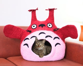 Filz Rot Totoro Katzenbett - Handgefertigtes Haustier Haus - Nachhaltiger Katzen Kokon - Handgefilzte Wolle Möbel