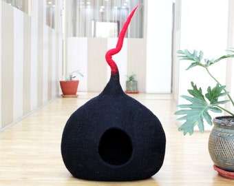 Felted Cat Cave-Pod Black- Wool cat cave- Cat Furniture - Black Cozy Cat House- Ideal Cat Lover Gift- 100% Pure Wool