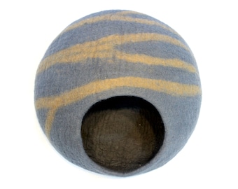 Grey Woolen Cat Bed  - Handmade Felt Cat Cave - Cat lover gifts from Nepal made from pure wool