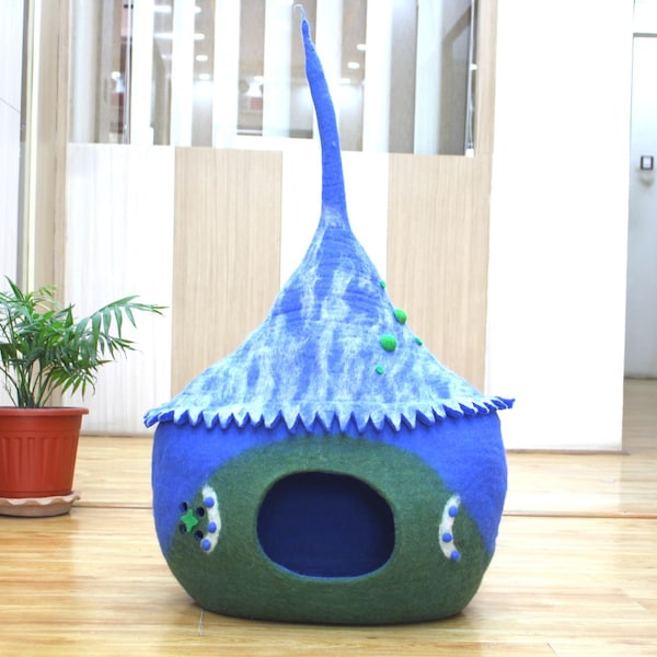 Felt Large Cat Cave - Premium Wool Pet House - Luxurious Pet Bedding - Non-Toxic Felt Kitty Basket - Dome Cat Bed - Gift