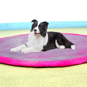 90 CM - Felt Pink And Gray Wool Plain Rug -  Eco-friendly Dog Bed - Plain Carpet - Sustainable Felt Plain Mat - Cozy Wool Mat