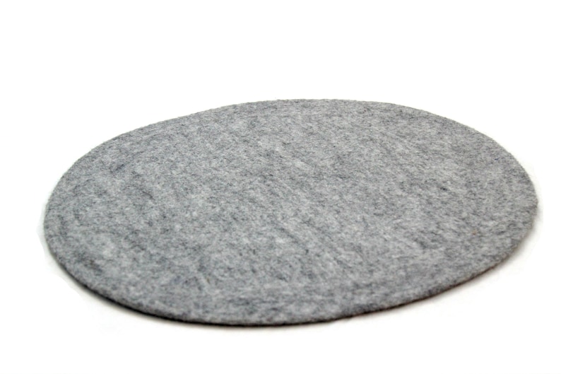 thick plain mat