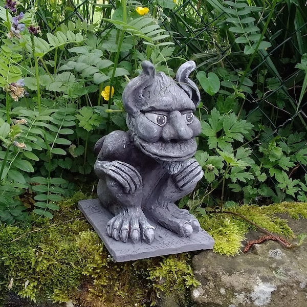 Gargoyl Torwächter Keramik Figur für den Garten handgefertigt