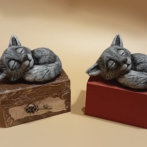 Wolf puppy figure as storage box gift box wooden box