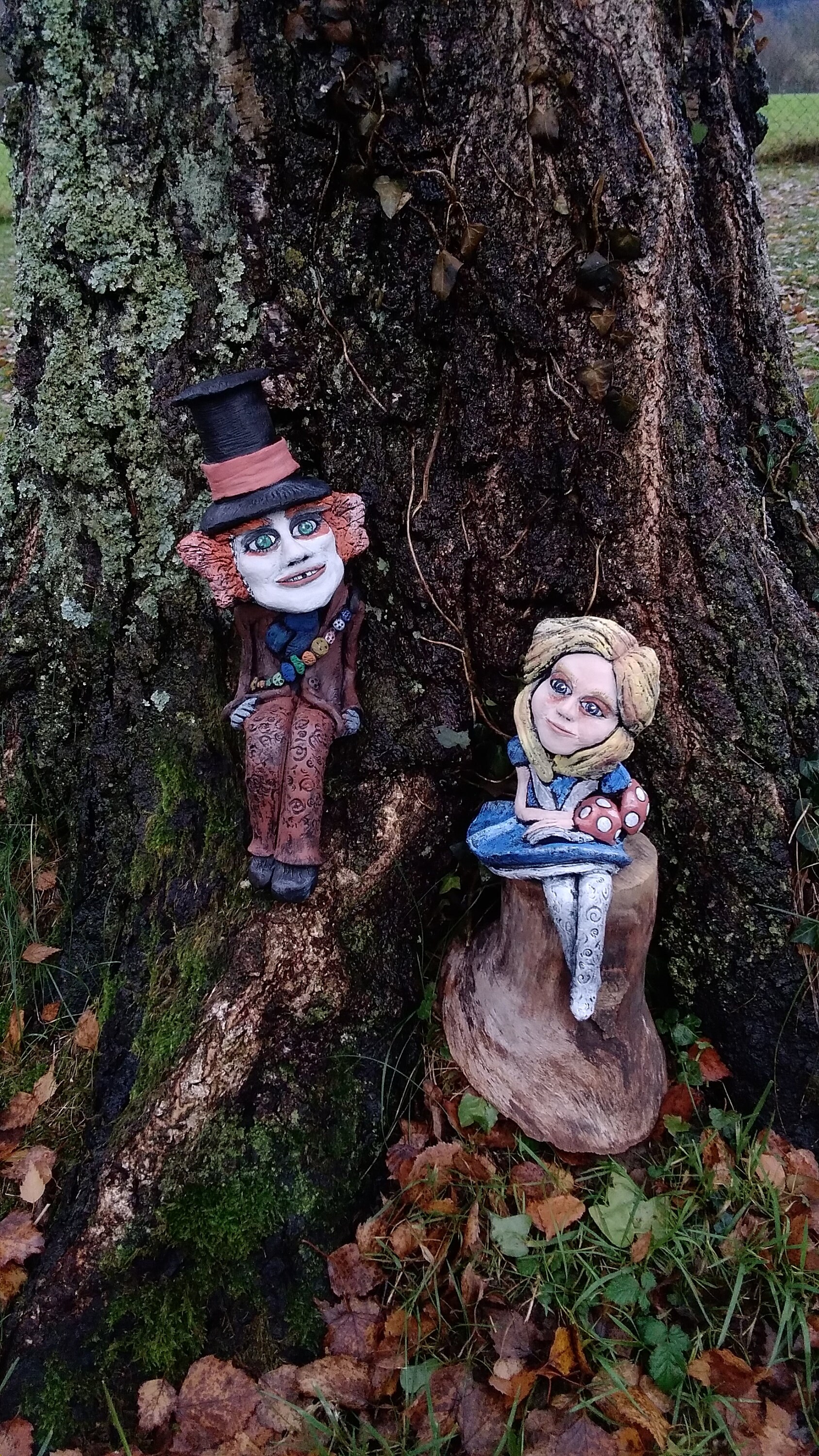 Alice in Wonderland Ceramic Figure Couple Alice and the Mad - Etsy Canada