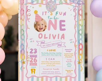 Plakat ze zdjęciem „Fun to Be One” – czapka imprezowa z napisem „One is Fun” na urodziny, kolorowy znak z okazji pierwszych urodzin dziewczynki, spersonalizowane zdjęcie z okazji pierwszych urodzin
