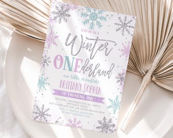 Invitación editable de invierno de Onederland para niña, copo de nieve, primer cumpleaños, morado, azul, plateado, plantilla para primer cumpleaños de Winter Wonderland