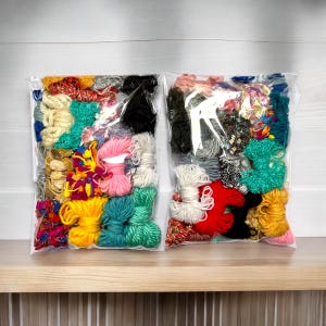 Sacchetto misterioso di filati Scrap Yran da 5 oz, acrilico, ritagli di filati originali e speciali per progetti di artigianato, maglia, uncinetto, tessitura e filati Scap.