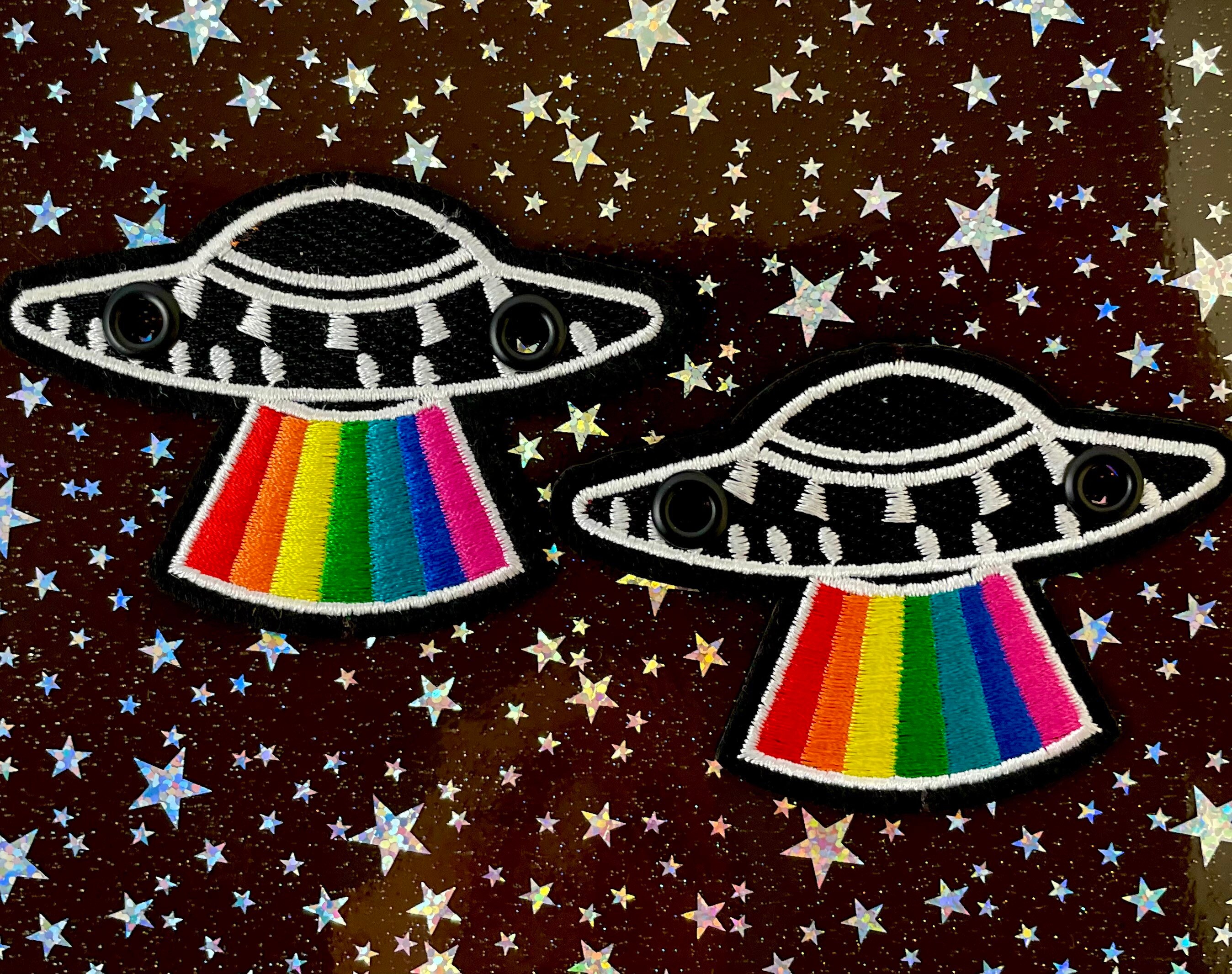 Rainbow UFO Roller Skate Lace Patch - Individual Alien Shoelace Accessory for roller skates