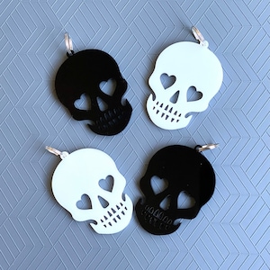 Skull Roller Skate Lace Charm - Black or White Acrylic Skeleton Roller Skate Acccessory - Shoelace Charm