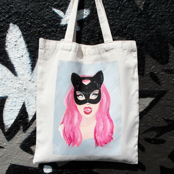 trending totes