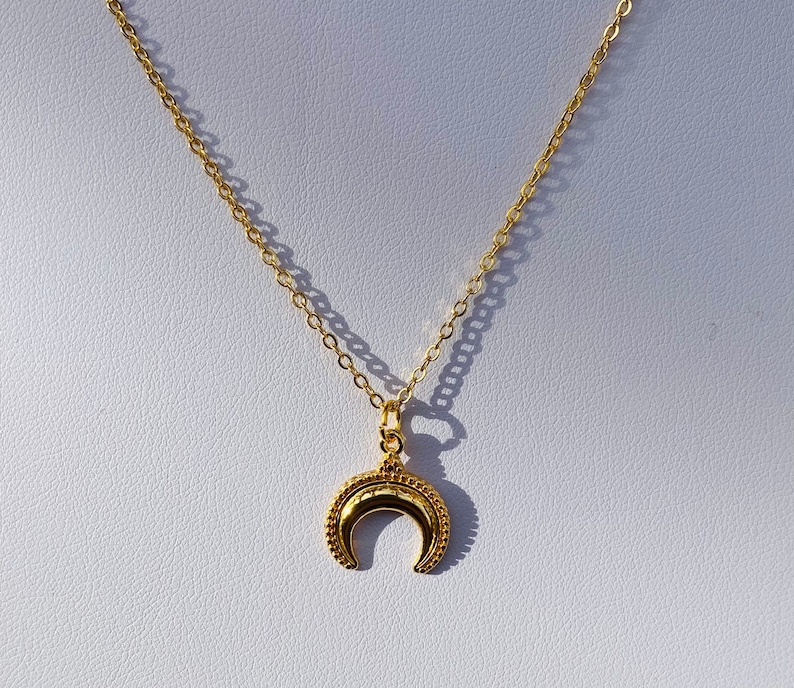 minimalist filigree gold horn crescent moon sickle Delicate necklace with pendant