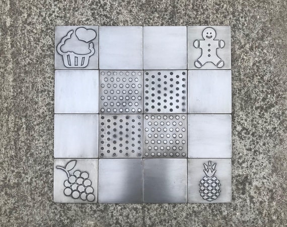 Stainless steel backsplash - perfect for kitchen, living room