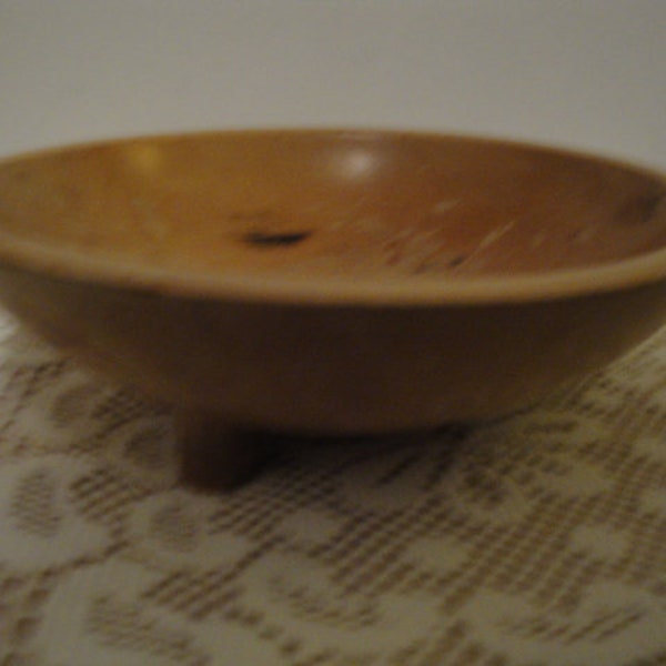 Vintage Munising Wood Fruit/Salad Footed Bowl. Made In Munising Michigan
