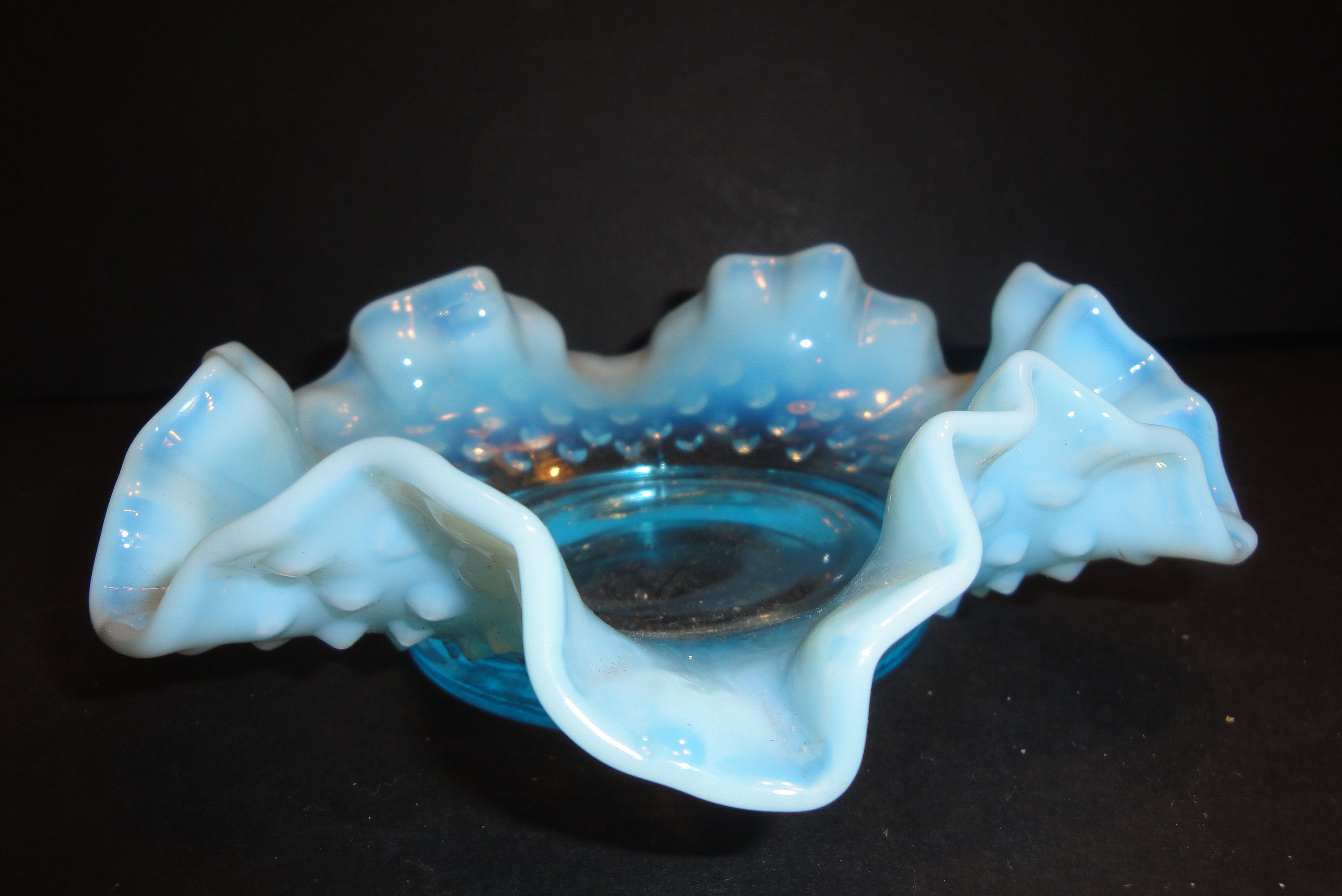 フェントンFenton ホブネイル　 オパールセント　ボンボンディッシュ Fenton Hobnail Blue Opalescent Glass Bonbon, Candy Dish With