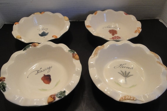 Set Of 4 Pottery Stoneware Salad Or Soup Bowls, Reading - Plenty - Blessings - Abundance - Harvest